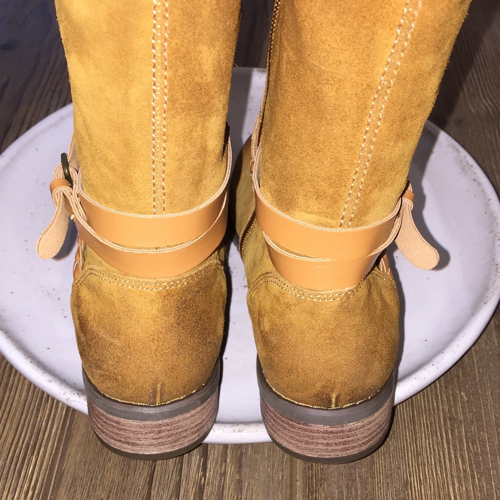 BC Footwear Tall Suede Boot - Camel - 6.5 New! - Picture 4 of 6